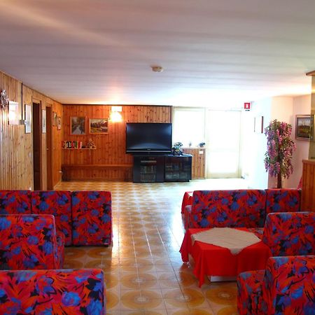 Hotel Splendor Фолгарида Екстериор снимка