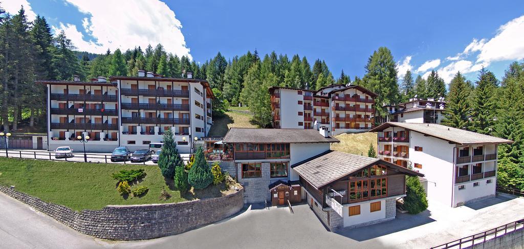 Hotel Splendor Фолгарида Екстериор снимка
