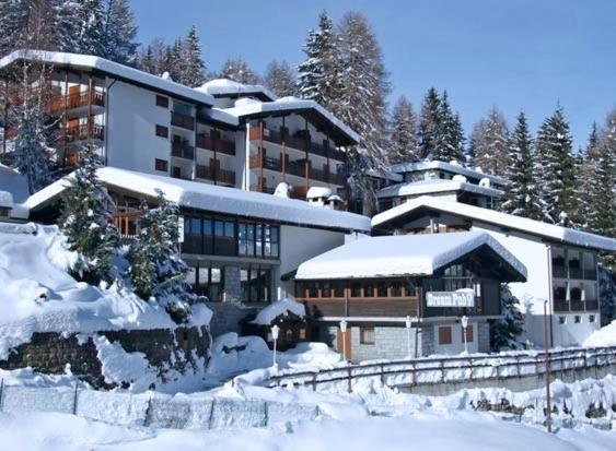 Hotel Splendor Фолгарида Екстериор снимка