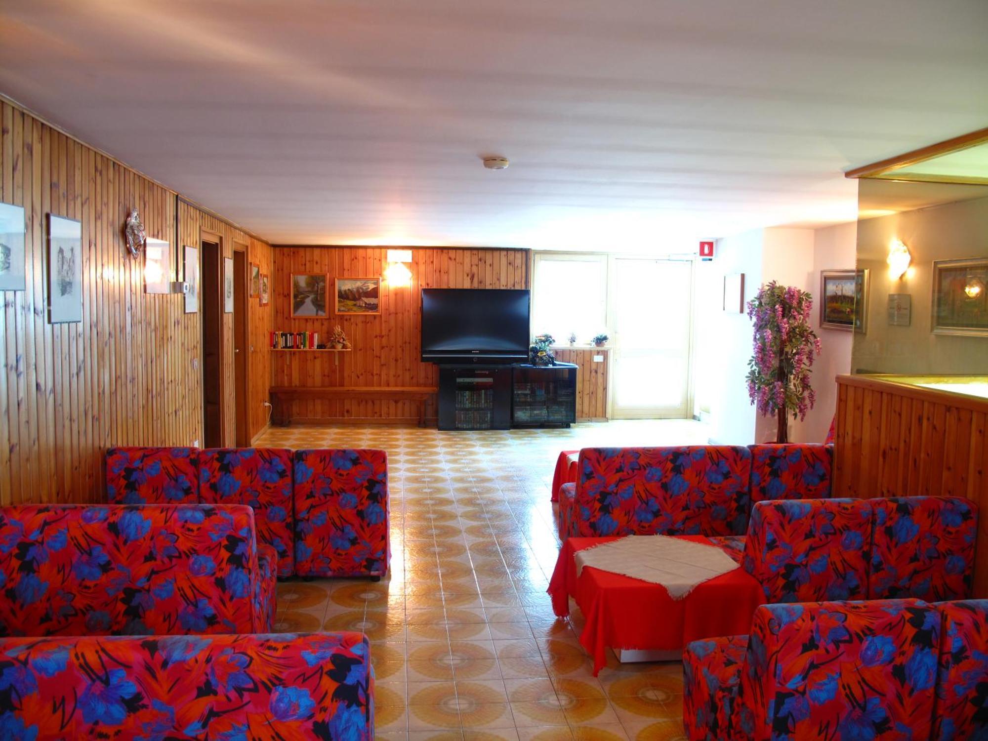 Hotel Splendor Фолгарида Екстериор снимка