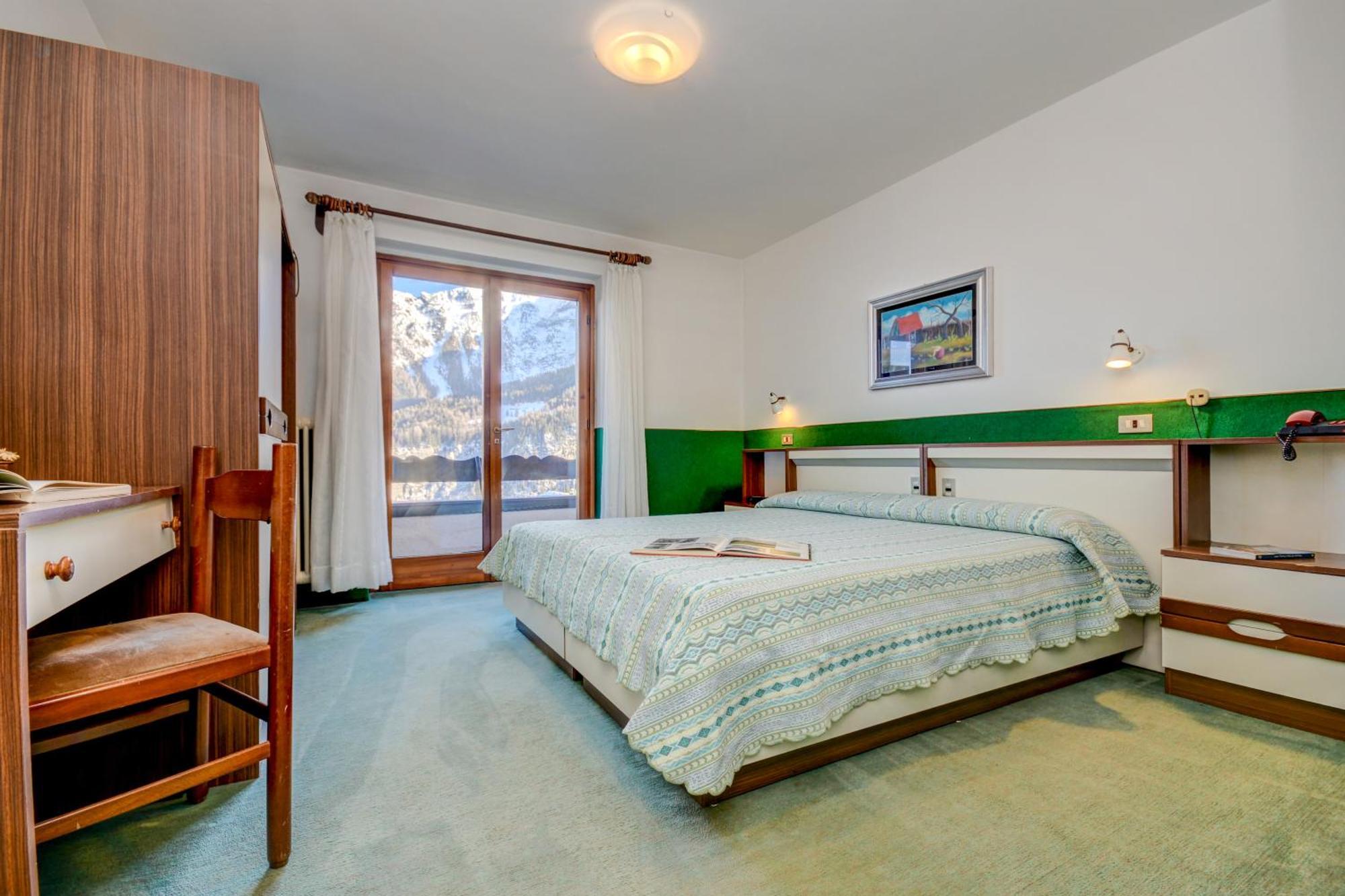 Hotel Splendor Фолгарида Екстериор снимка